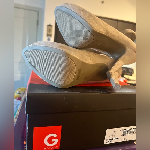 Brand new in box Guess suede heels - Picture 3 of 3